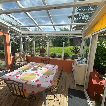Semesterbostad Maison Familiale A Morgat, Jardin Clos, A 2 Minutes De La *